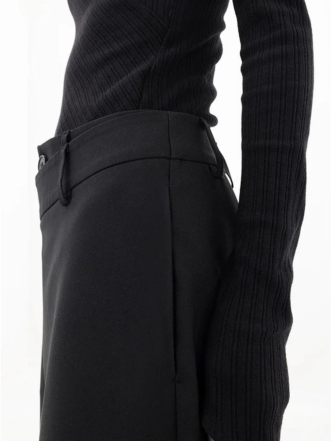 Elena | Avant-Garde Hosen aus hochwertigem Handwerk